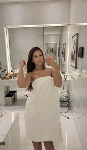 Leaked Laurgmzz private photo viral onlyfans