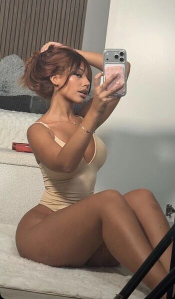Leaked Laurgmzz private photo viral onlyfans