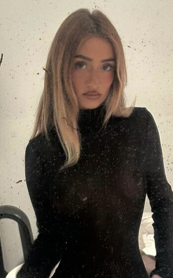 Leaked Laurie zanoletti private photo viral onlyfans