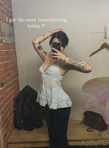 Leaked Laurinchhhe private photo viral onlyfans