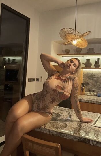 Leaked Laurine laignel private photo viral onlyfans