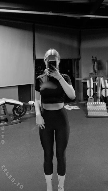 Leaked Laurinkaa private photo viral onlyfans