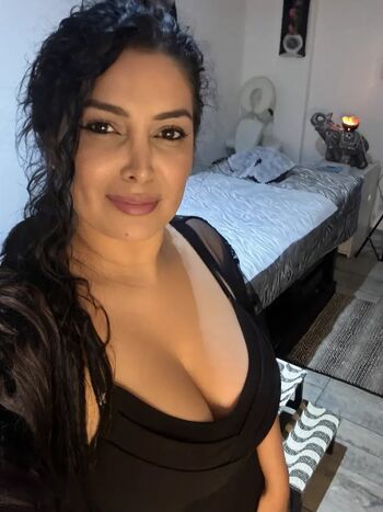 Leaked Laurisweet private photo viral onlyfans