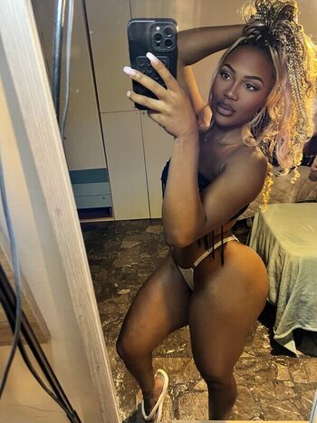 Leaked Lauufitt private photo viral onlyfans