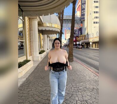 Leaked Lauvlylu private photo viral onlyfans