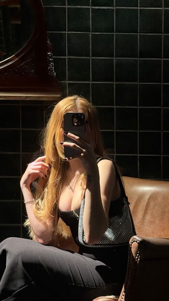 Leaked Lavifiorio page private photo viral onlyfans