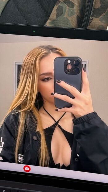 Leaked Lavifiorio page private photo viral onlyfans