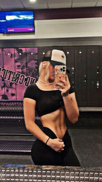 Leaked Laylabee private photo viral onlyfans
