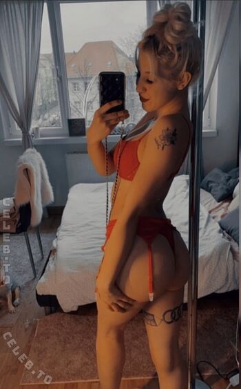 Leaked Lea beuchelt private photo viral onlyfans