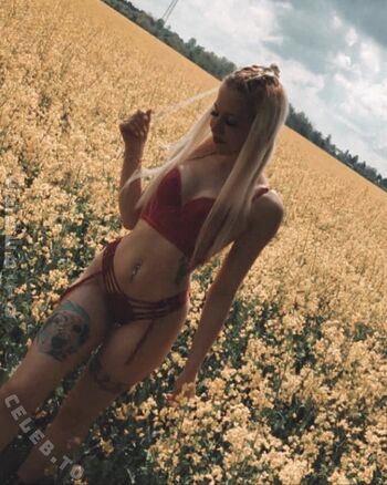 Leaked Lea beuchelt private photo viral onlyfans
