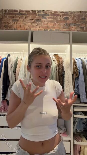 Leaked Lea breuer page private photo viral onlyfans
