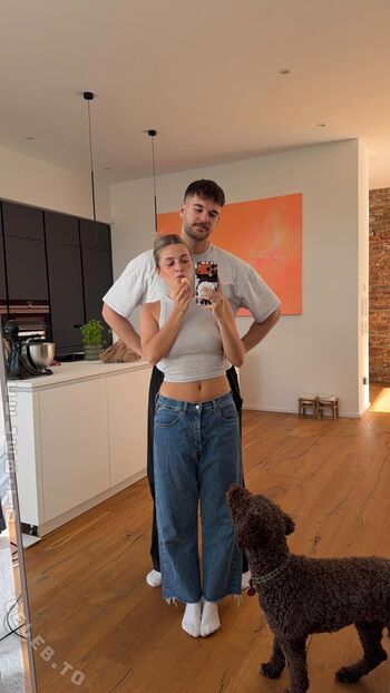 Leaked Lea breuer page private photo viral onlyfans