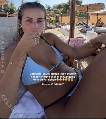 Leaked Lea breuer page private photo viral onlyfans