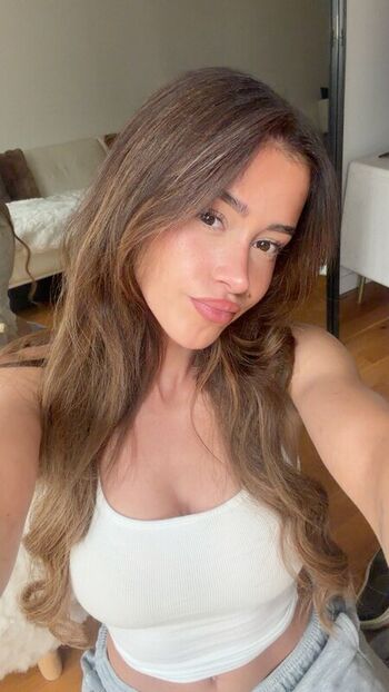 Leaked Lea elui page private photo viral onlyfans
