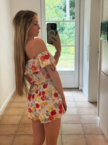 Leaked Lea katharina private photo viral onlyfans