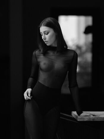 Leaked Lea kratter page private photo viral onlyfans