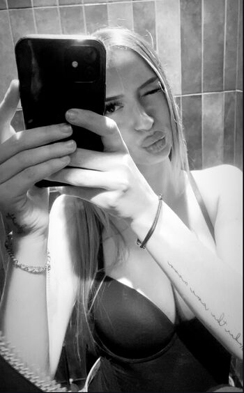 Leaked Lea lele lsmp private photo viral onlyfans