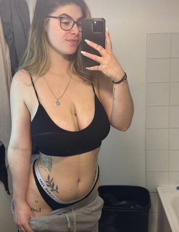 Leaked Lea madness private photo viral onlyfans