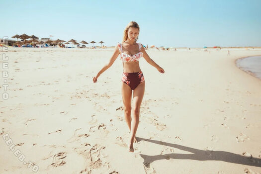 Leaked Lea mohr page private photo viral onlyfans