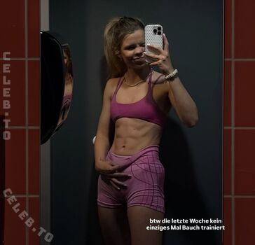 Leaked Lea peach private photo viral onlyfans