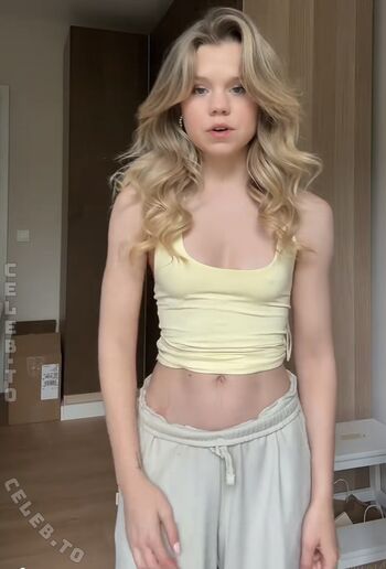 Leaked Lea peach private photo viral onlyfans