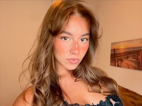Leaked Leah davies private photo viral onlyfans
