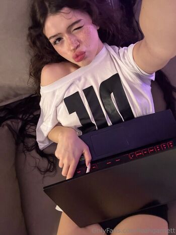 Leaked Leah garnett private photo viral onlyfans