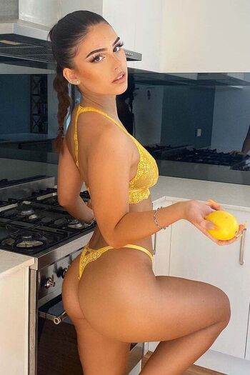 Leaked Leah halton private photo viral onlyfans