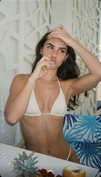 Leaked Leah halton private photo viral onlyfans