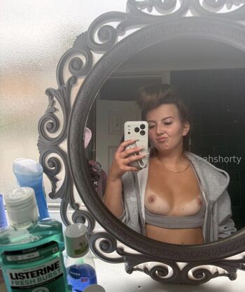 Leaked Leah shorty private photo viral onlyfans