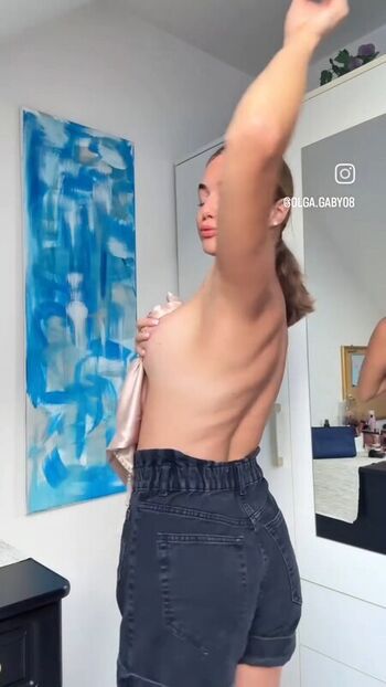 Leah Violet
