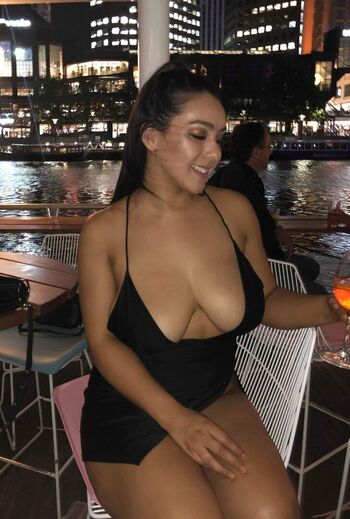 Leaked Leah wilde page private photo viral onlyfans