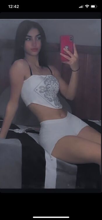 Leaked Lealdeen private photo viral onlyfans