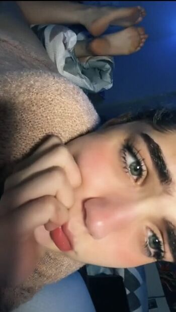 Leaked Leedeliks private photo viral onlyfans