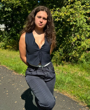 Leaked Leeseyes private photo viral onlyfans