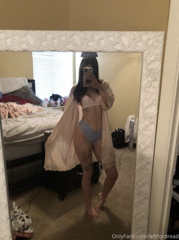 Leaked Left fordread private photo viral onlyfans