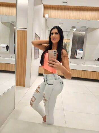 Leaked Leila navarete private photo viral onlyfans