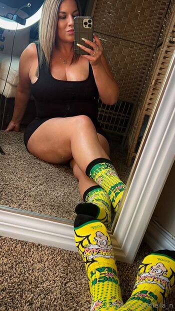 Leila_Nicole