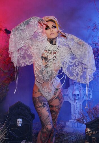 Lena Scissorhands