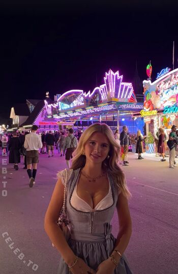Leaked Leni zkm private photo viral onlyfans