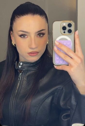 Leaked Lenie v page private photo viral onlyfans