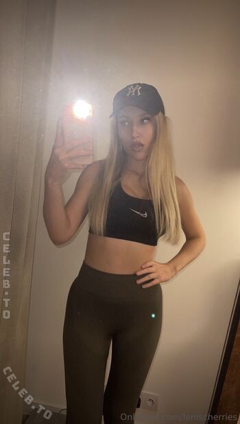 Leaked Lenischerries private photo viral onlyfans