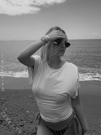 Leaked Leonie rld private photo viral onlyfans