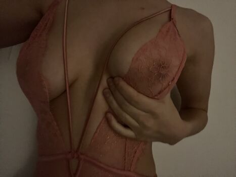 Leaked Leonie vincent private photo viral onlyfans