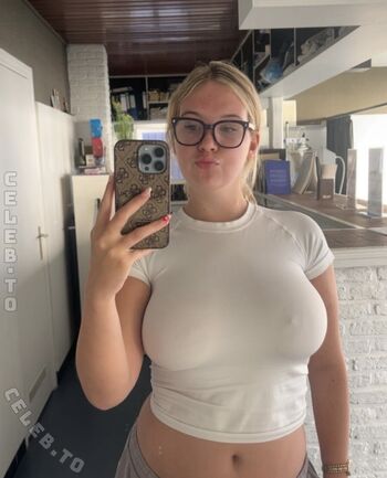 Leaked Leonieblondiii private photo viral onlyfans