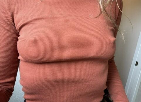 Leaked Leslie private photo viral onlyfans