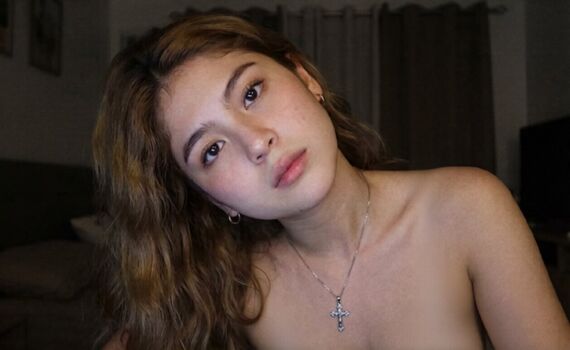 Leaked Leslie private photo viral onlyfans