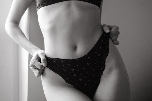 Leaked Lespetitsregards page private photo viral onlyfans