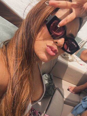 Leaked Novinhas peitudas / private photo viral onlyfans