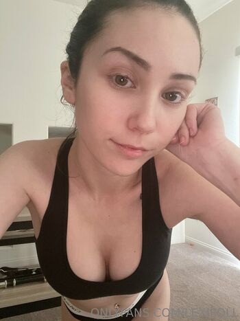 Lexi Poll Asmr